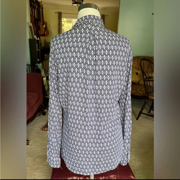 Just Living Women's White & Navy Button Up Shirt - L - VGUC - Rayon Linen Blend - Picture 2 of 8